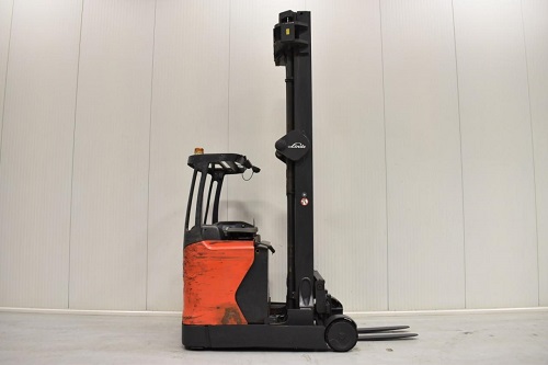 Xe nâng điện cũ Reach truck ngồi lái 2 tấn R 20-01 Linde khung cao 9.6m