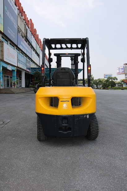 Đối trọng xe nâng 3 tấn Komatsu FD30T-17