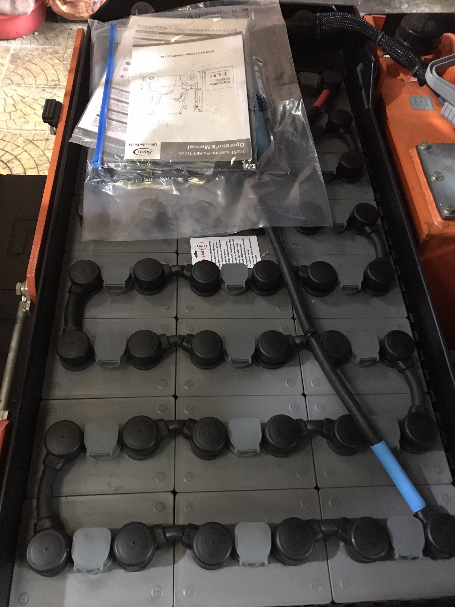 Bình ắc quy xe nâng kéo đẩy (Push/pull) Kion Baoli KBE25.