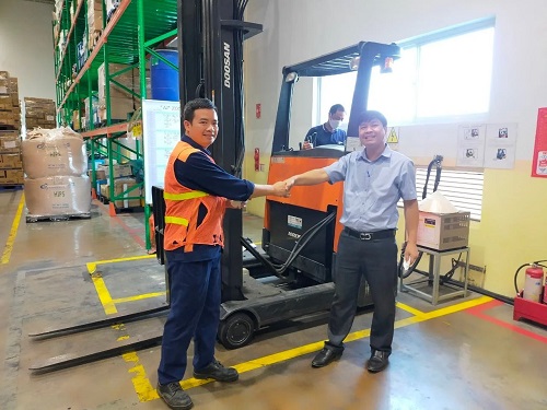 TFV giao hàng tới tận kho cho khách hàng