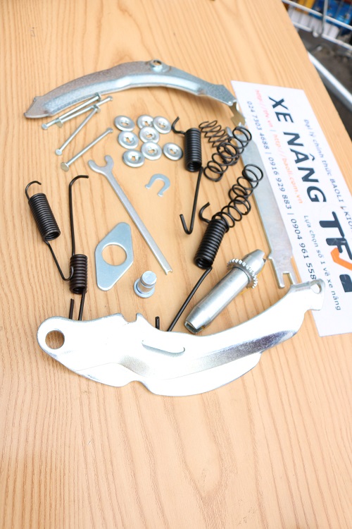 Bộ kit phanh bánh xe nâng Toyota model 6-8FD20~30 mã A-BB03-201A-0189A hiệu Folangsi. Mã P.00874