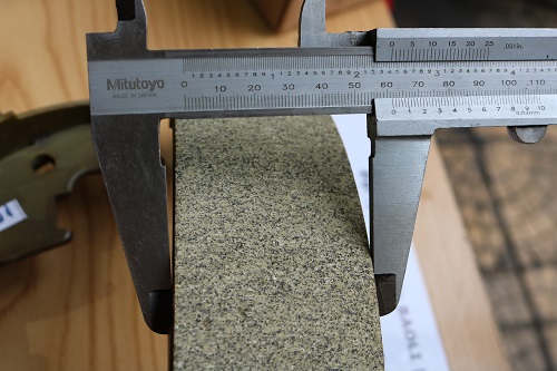 Má phanh xe nâng TCM FD30T3, FG30T3, 5FD28~30(8908-9209) mã C52-13117-53000Z hiệu KBZ. Mã P.00904