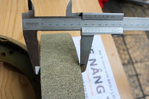 Má phanh xe nâng Toyota 5FD28~30 (8908-9209) mã 04476-30020-71