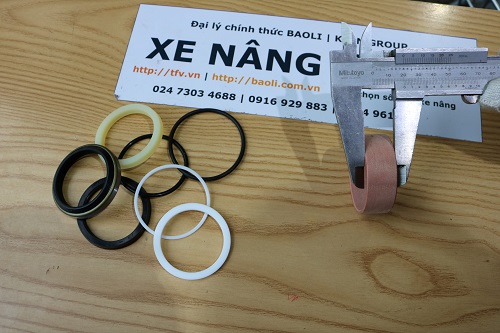 Phớt xylanh xe nâng TCM mã B-3055A-00058 hiệu Folangsi, hàng mới 100%