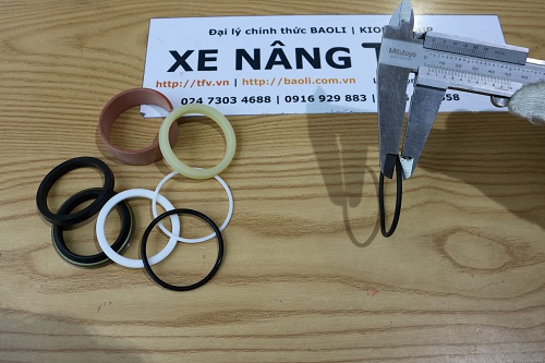 Phớt xylanh xe nâng TCM mã B-3055A-00058 hiệu Folangsi, hàng mới 100%