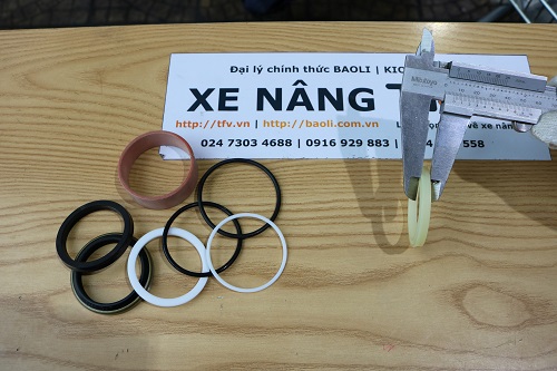 Phớt xylanh xe nâng TCM mã B-3055A-00058 hiệu Folangsi, hàng mới 100%