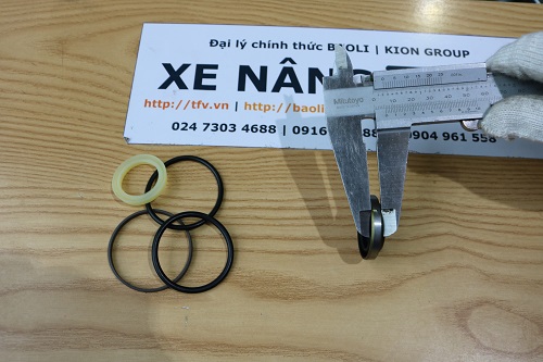 Phớt xylanh xe nâng TCM mã 214A4-59801 hiệu YuanSong, hàng mới 100%