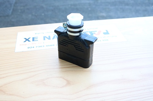 Giắc kết nối ắc quy xe nâng 30A250V cổng cái mã 119802-77200 , hàng mới 100%