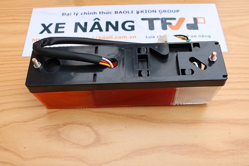Cụm đèn hậu xe nâng TCM động cơ C40 mã HS-LL024