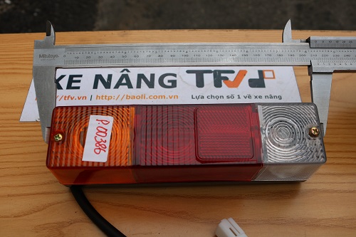 Cụm đèn hậu xe nâng TCM động cơ C40 mã HS-LL024