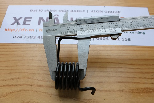 Lò xo chân phanh xe nâng Toyota 8FD15~J35, 8FG15~J35 mã 47118-26600-71. Mã P.00054