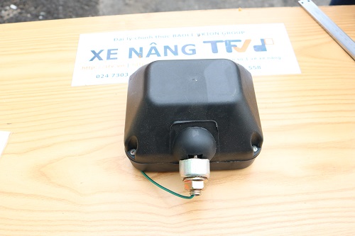 Cụm đèn pha xe nâng 48V hàng mới 100%. Mã P.00729