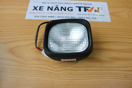 Bộ đèn pha xe nâng Toyota model 6FD10~45, 6FG10~45,7FD10~45, 7FG10~45 mã 56510-23600-71. Mã P.00030