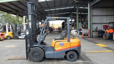 Mua thanh lý xe nâng giá cạnh tranh