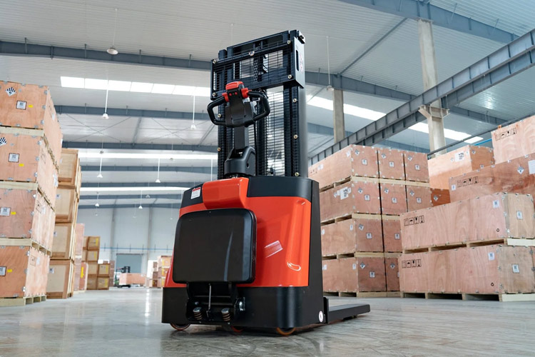 Xe nâng Stacker điện Interlift
