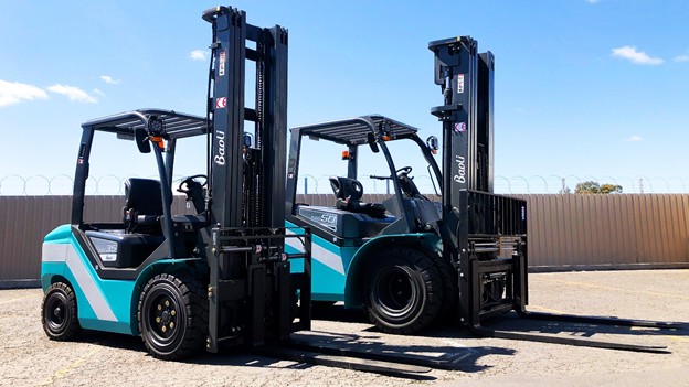 Xe nâng động cơ dầu Baoli thế hệ trước