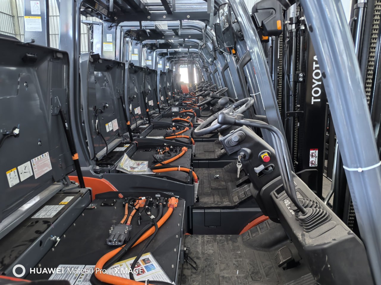 Pin Lithium Interlift cho xe nâng