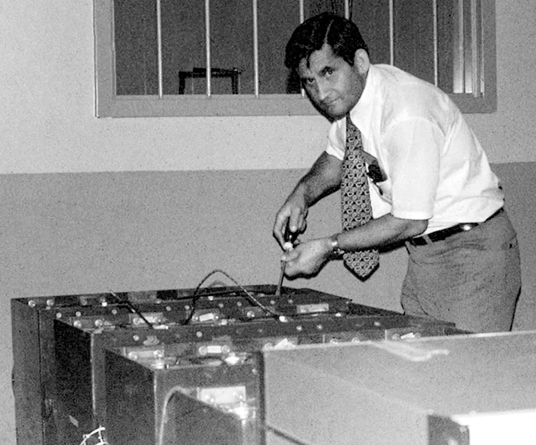 Pin lithiumn đầu tiên