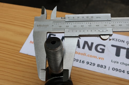 Rô tuyn ren phải xe nâng Komatsus, TCM, Nichiyu mã A-SR06-002A-0309A dẫn suất M2218. Mã P.01137