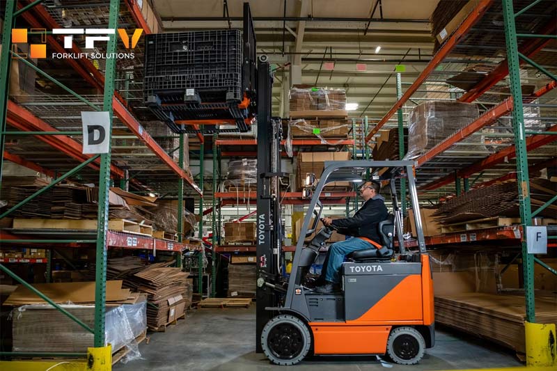 Thuê xe nâng dài hạn có thể phát sinh thêm chi phí