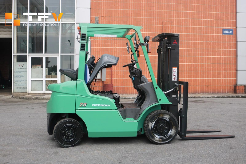 Thuê xe nâng Mitsubishi mới và đã qua sử dụng