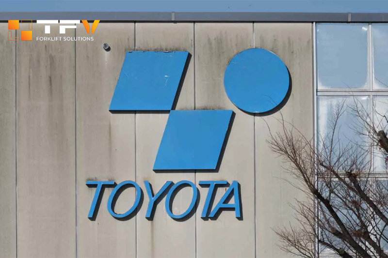 Toyota Industries Corporation là 1 trong top 5 doanh nghiệp có thị phần lớn nhất trong lĩnh vực cho thuê xe nâng hạ