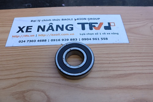 Vòng bi xe nâng kích thước 35*80*21 mã 6307-2RSI hiệu SKF, hàng mới 100%. Mã P.0471