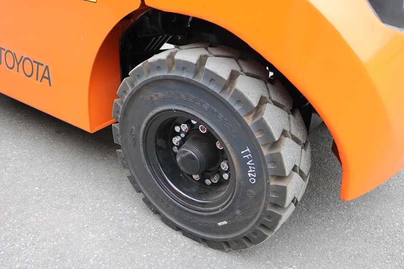 Lốp sau xe nâng dầu 3.0 tấn CT Power FD30 TL Series