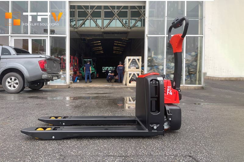 Xe nâng tay điện INTERLIFT 2T F4 201