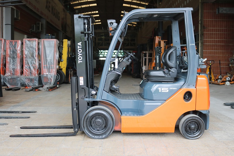 Ngoài xe nâng mới còn có thêm xe nâng cũ cho các bạn lựa chọn