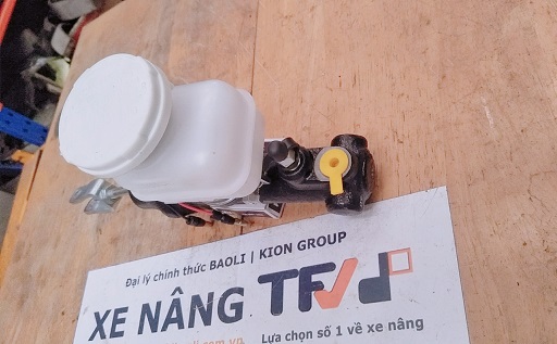 Tổng phanh cho xe nâng Komatsu FD20-30-14