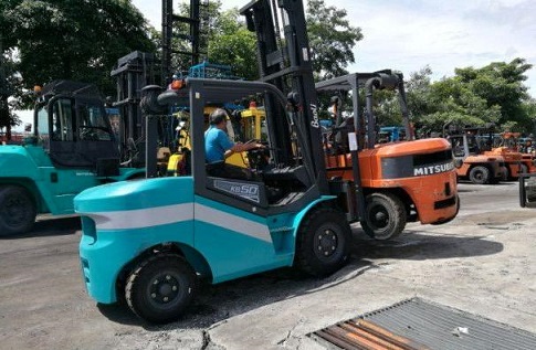 Xe nâng 5 tấn Baoli KBD50
