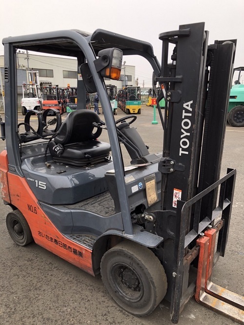 Xe nâng sử dụng động cơ xăng gas