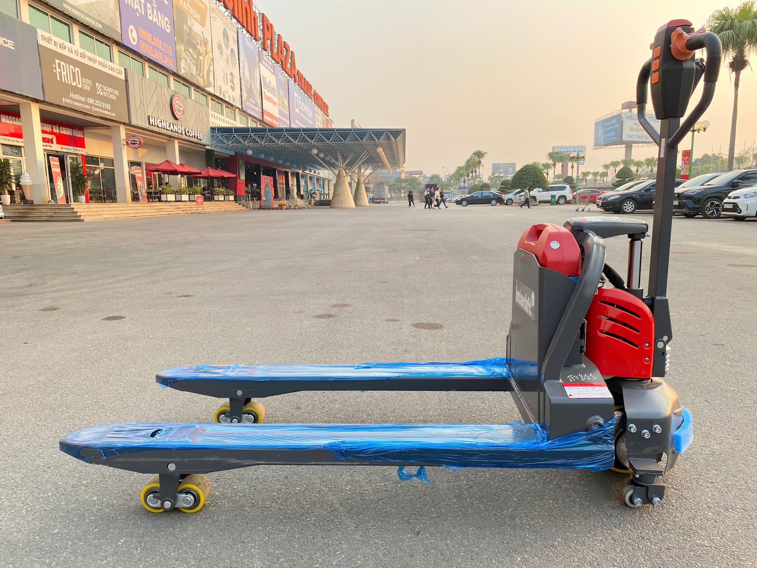 Xe nâng tay điện