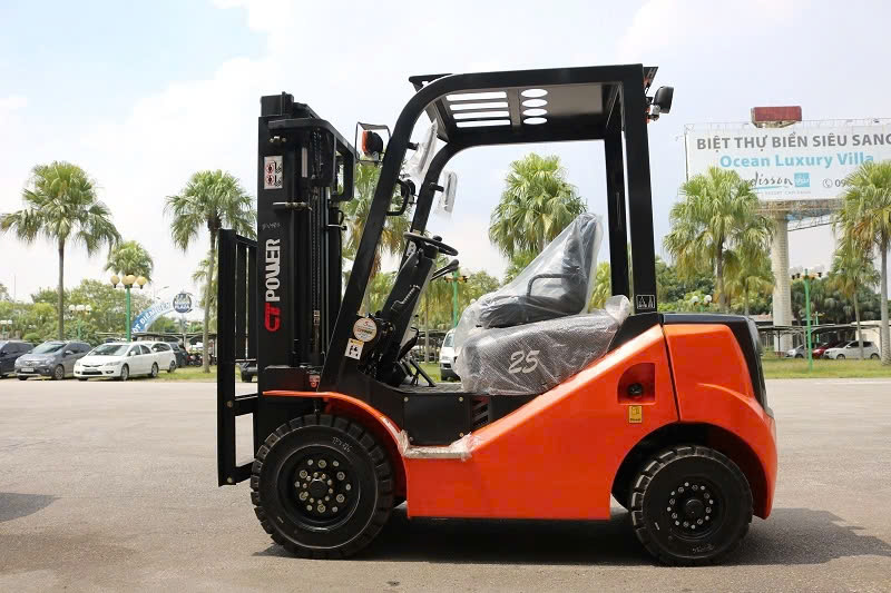 Xe nâng dầu 2.5 tấn CT Power FD25