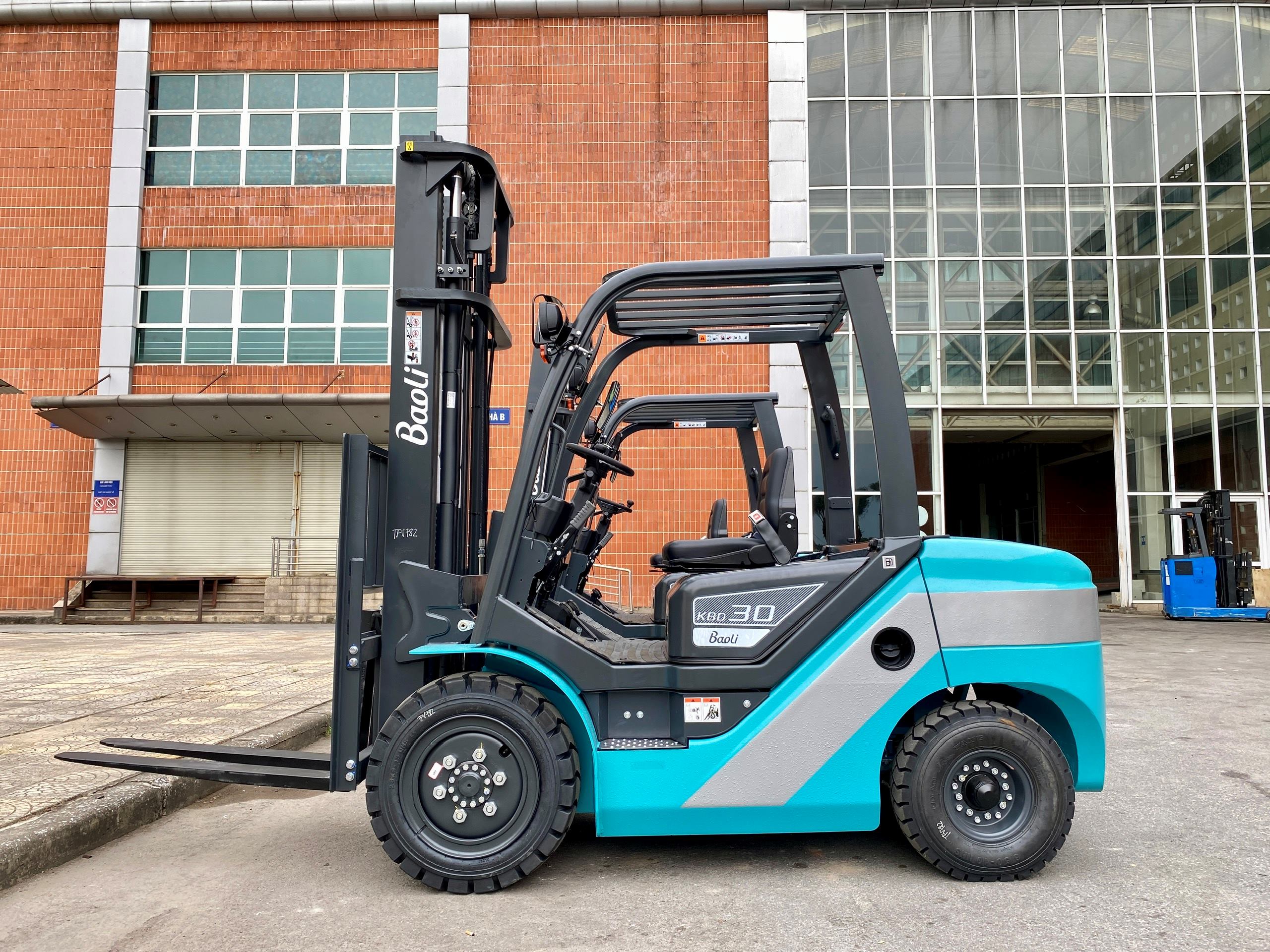 Xe nâng dầu 3 tấn Baoli KBD30