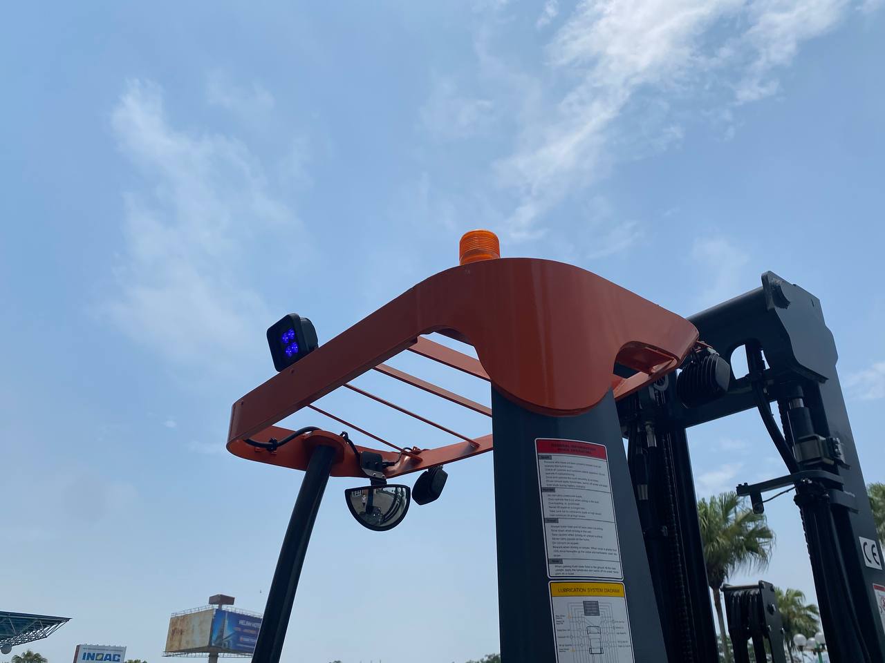 Gương xe nâng Reach truck đứng lái 1.5 tấn, Heli CQD15-GE2R