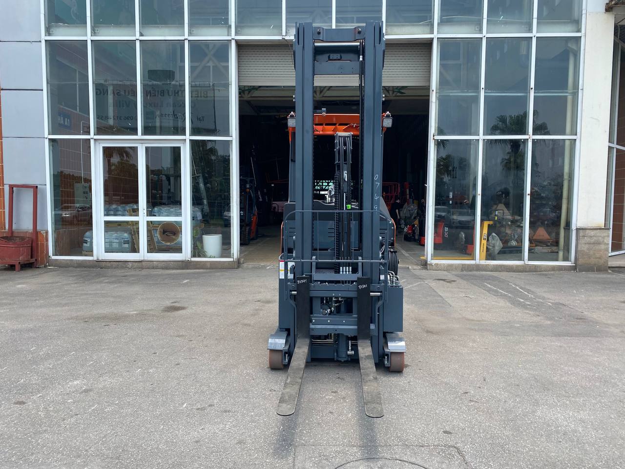 Xe nâng Reach truck đứng lái 1.5 tấn, Heli CQD15-GE2R