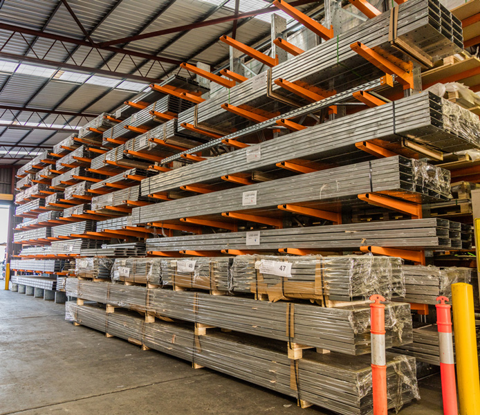 Xe nâng đa chiều, xe nâng xúc lật 2.5 Tấn, nâng cao 10.5 m, hiệu Zowell, nhiên liệu điện