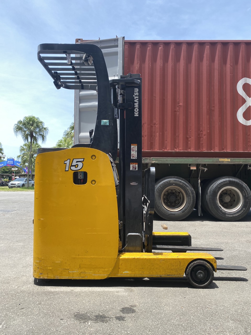 Thuê xe nâng điện đứng lái cũ 1.5 tấn Komatsu FB15RL-14 nâng cao 3m, 2008.