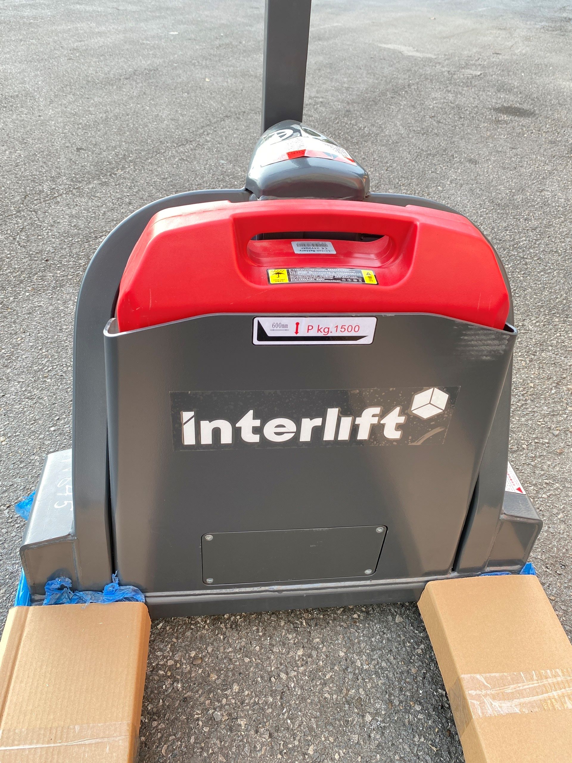 Xe nâng tay điện 1.5 tấn Interlift SL15L3