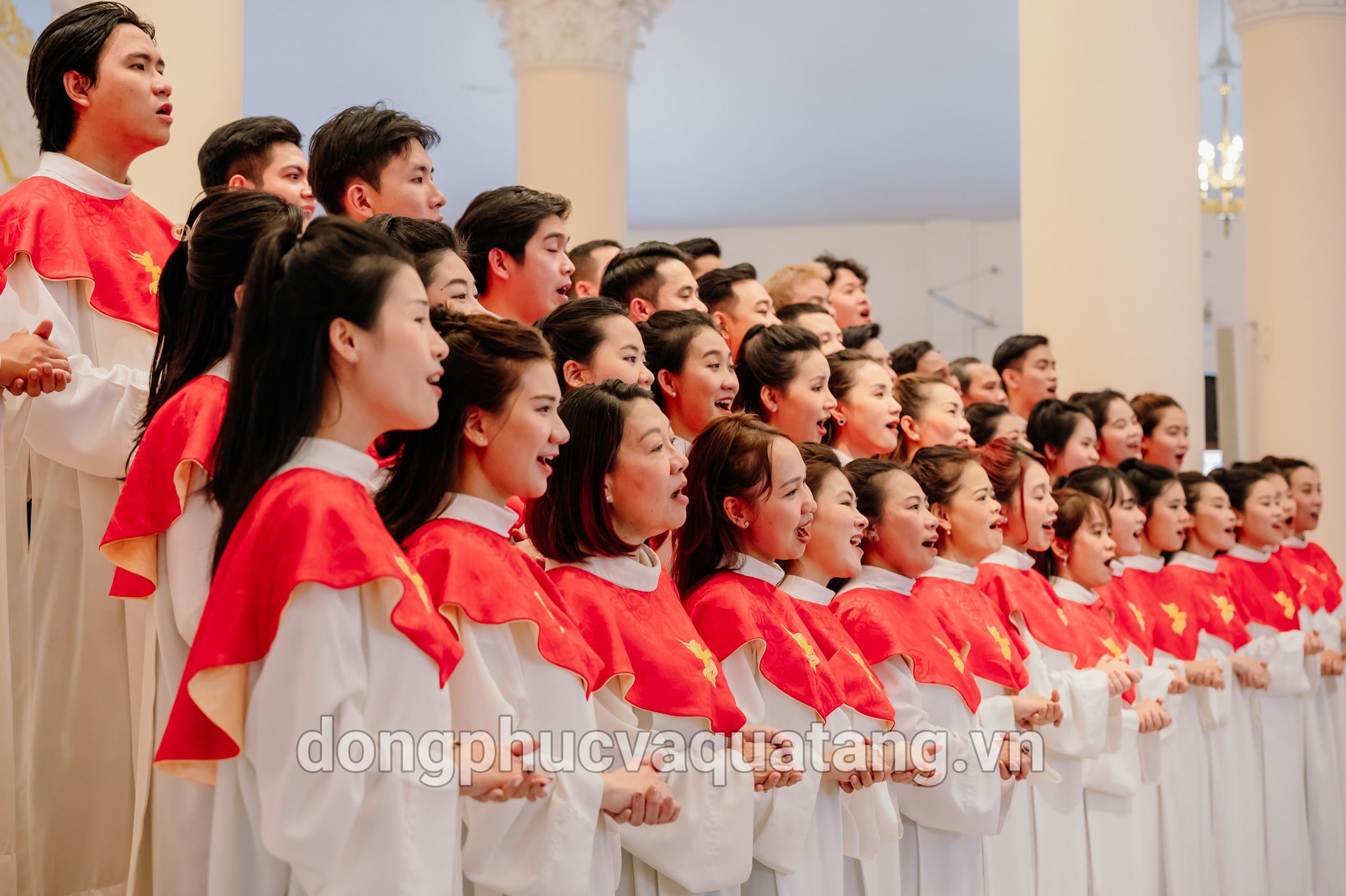 Áo ca đoàn Công Giáo may tại Đồng Phục Và Quà Tặng