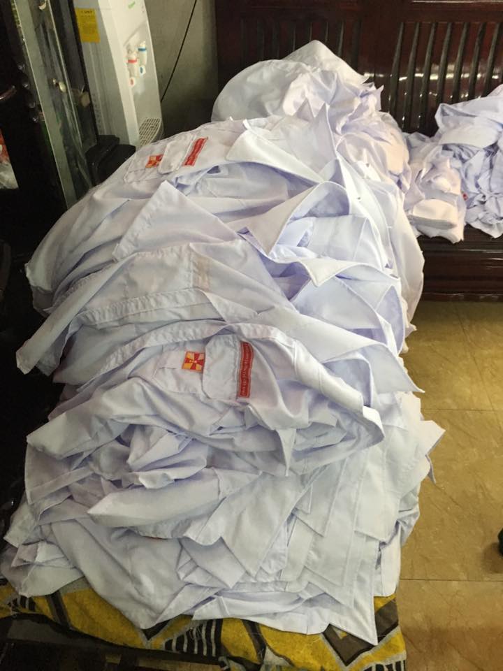 áo thiếu nhi Thánh Thể