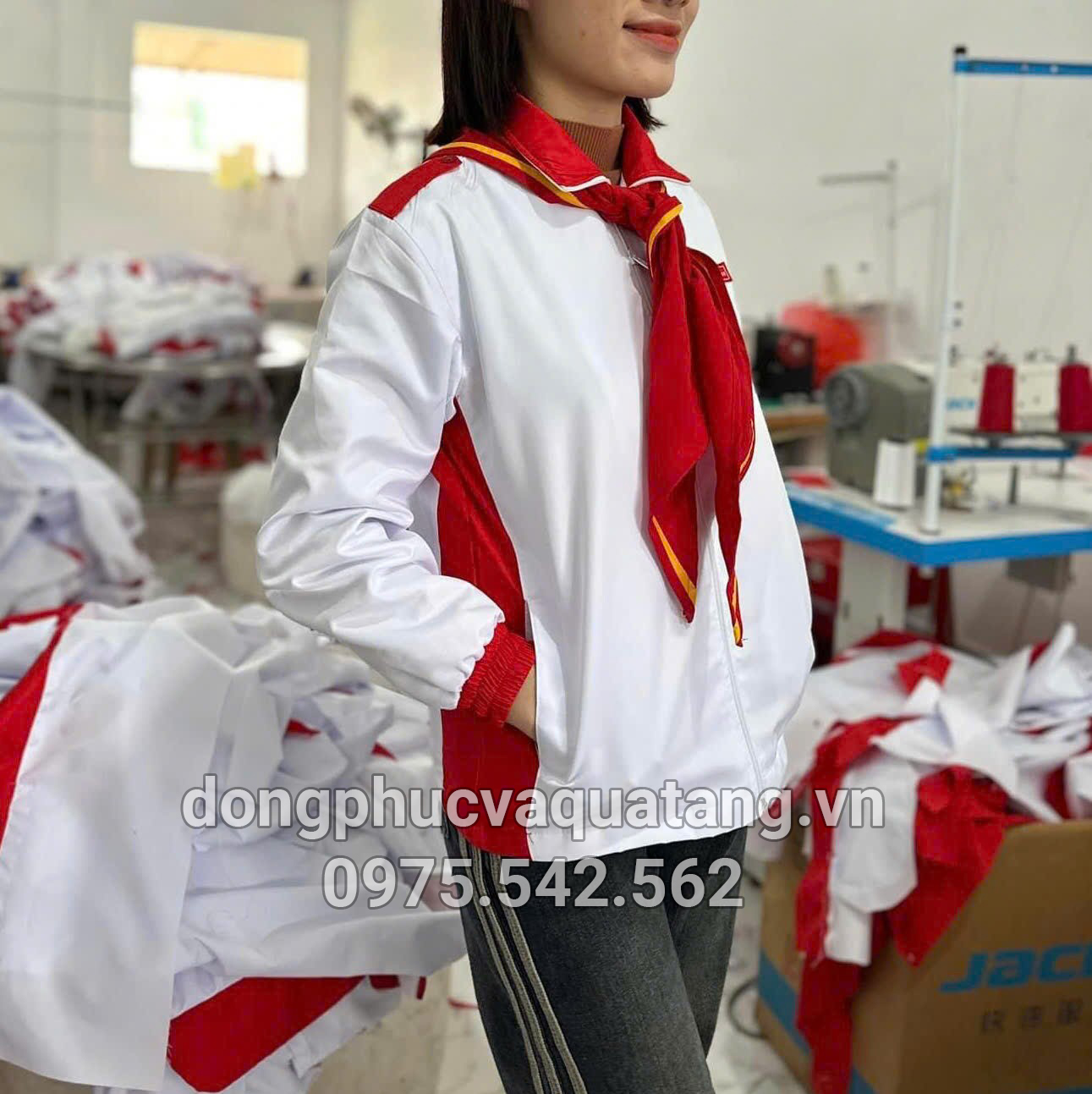 Áo đồng phục mùa đông Thiếu Nhi Thánh Thể Việt Nam