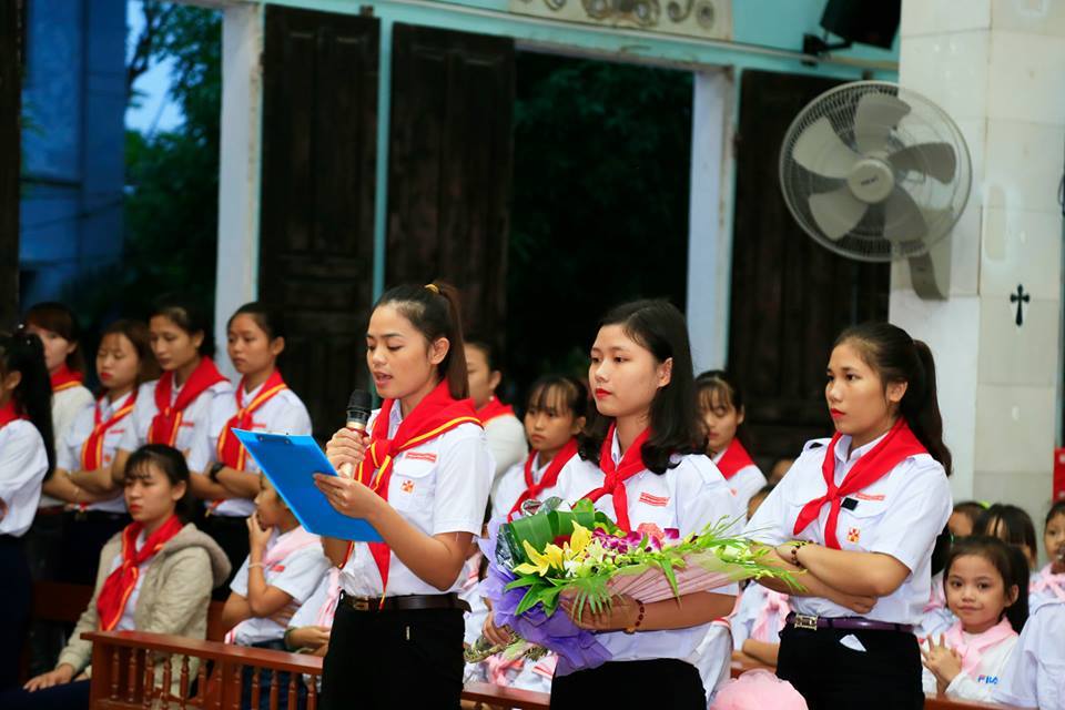 Cầu Nguyện Thiếu Nhi Thánh Thể