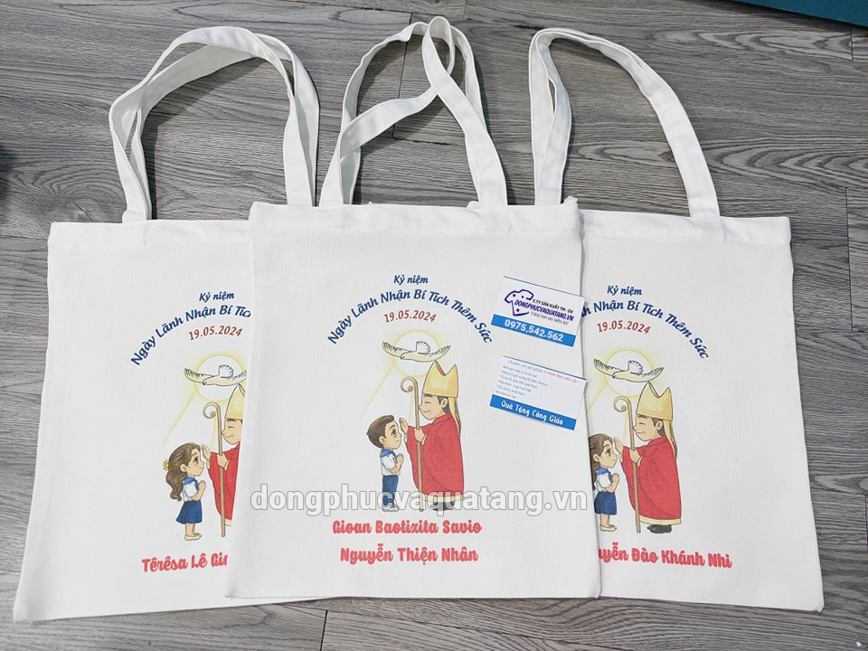 Túi đeo chéo quà tặng thêm sức kỷ niệm ngày lãnh nhận bí tích thêm sức