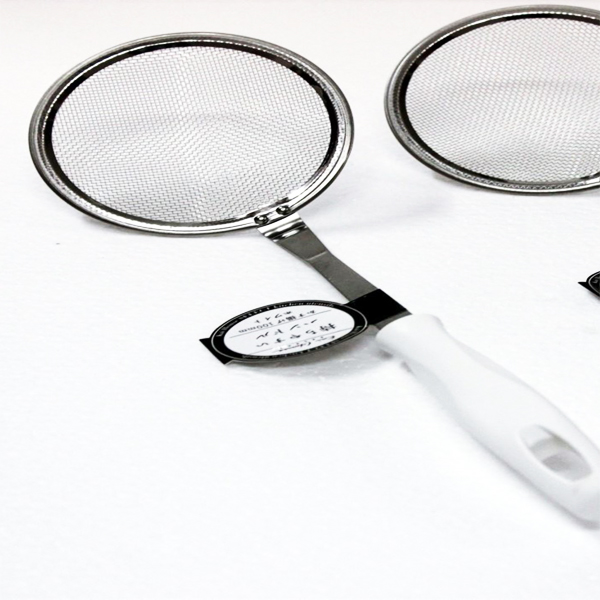 Kết quả hình ảnh cho Dụng cụ hớt váng mỡ KAI (cán trắng)"