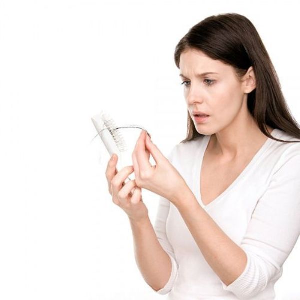 Nguyên nhân bị rụng tóc nhiều