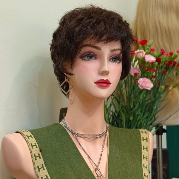 Tóc giả giải pháp cho vấn đề rụng tóc nhiều ở nữ