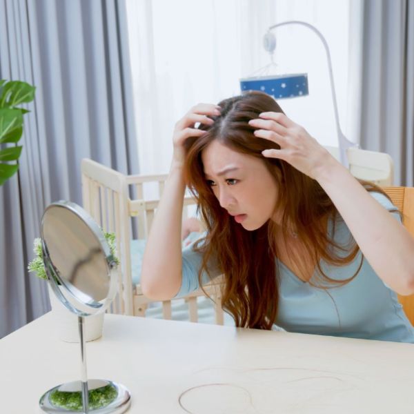 Rụng tóc nhiều ở nữ từ những lý do nào?